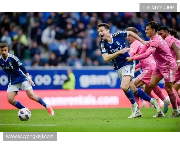 皇家奥维耶多官方宣布签约前曼联中卫拜利加盟球队